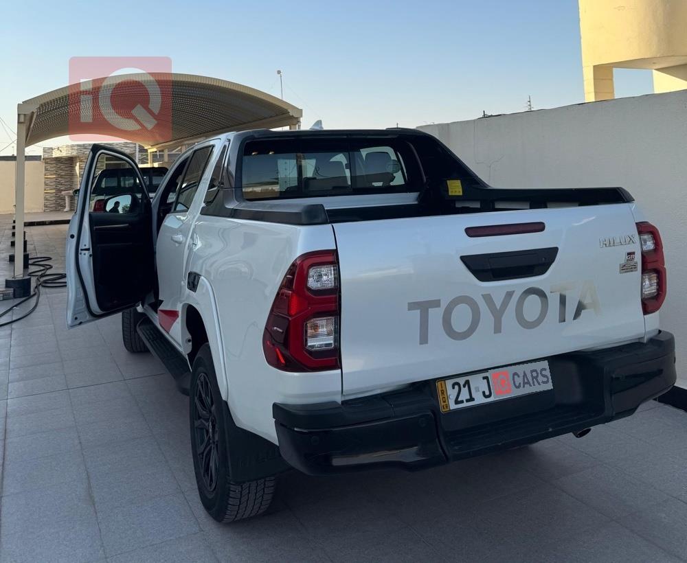 تويوتا هايلوكس